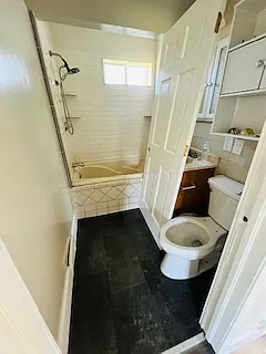 8441 Homestead Ave — Photo 6