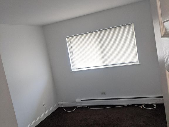 5th image of 680 Marilyn Ave APT 205