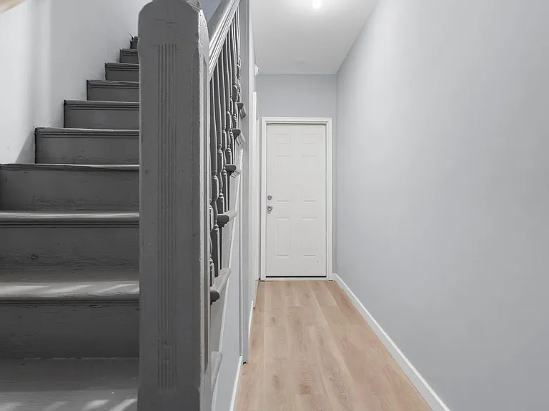 75 Fairview St — Photo 16