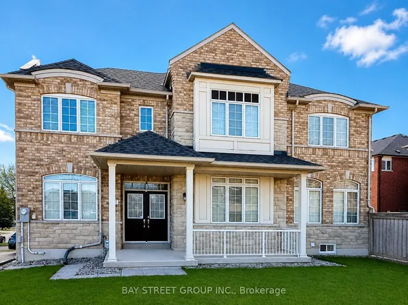 491 Mavrinac Blvd, Aurora, ON L4G 0J6