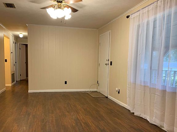 2nd image of 289 SW Vista Ter
