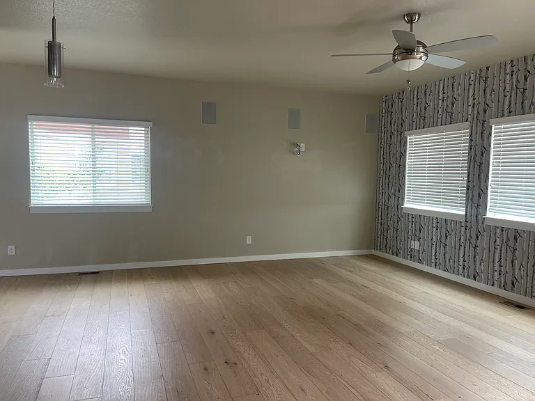 1637 Valley Oak Ct — Photo 14