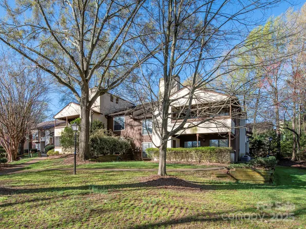 5719 Dockside Dr #1102, Charlotte, NC 28227