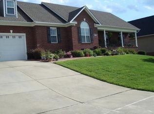 6009 Begonia Dr, Fayetteville, NC 28304