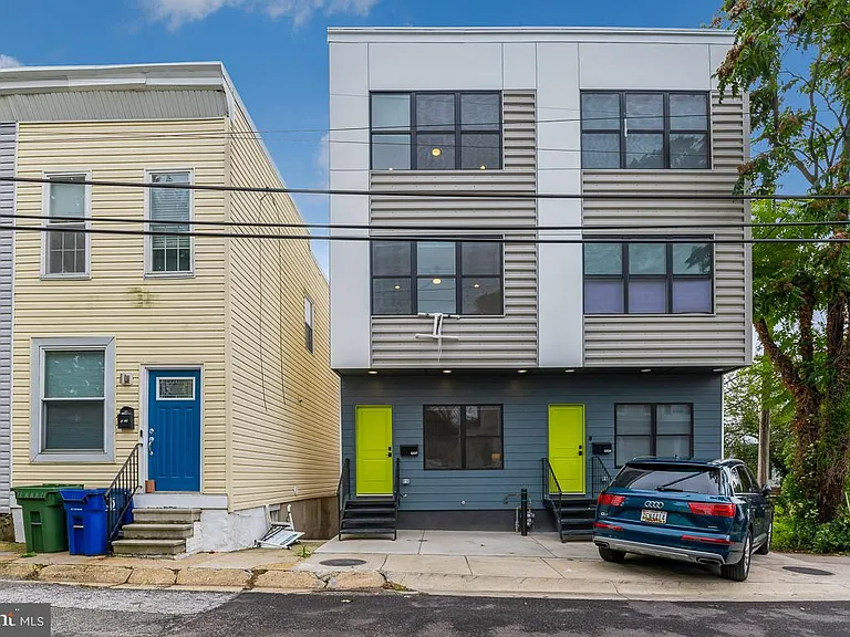 1207 Dellwood Ave — Photo 1