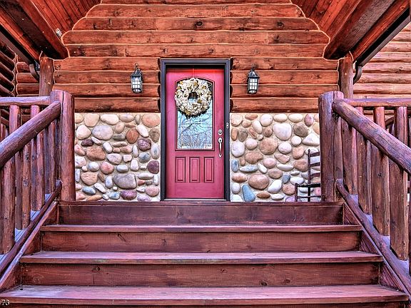 5th image of 273 Lakeview Dr