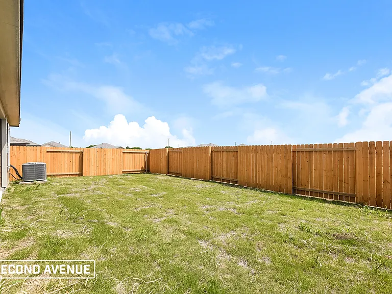 519 Bennie Leonard St — Photo 18