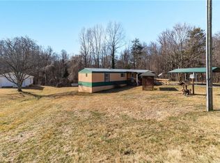 3859 Volunteer Rd, Pinnacle, NC 27043