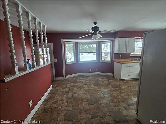 4th image of 4493 Ward Rd