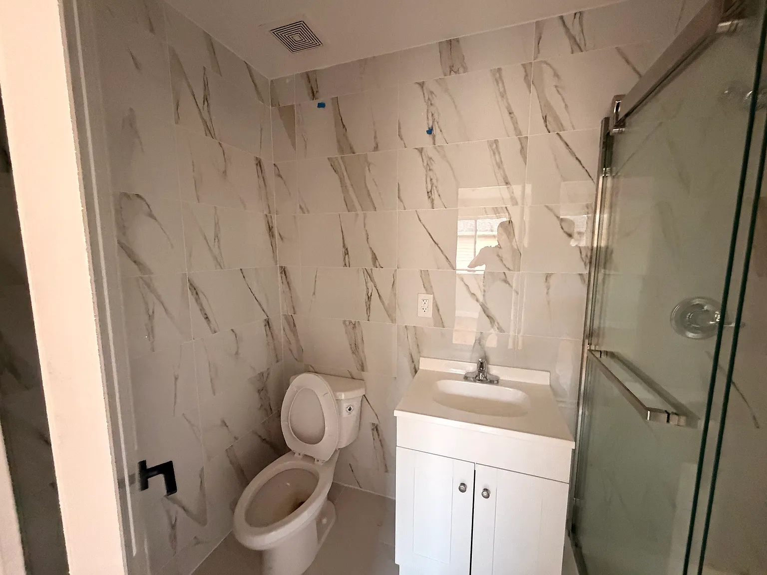 3 bed, 2.5 bath, 2223 sqft, $4,500 — Photo 4