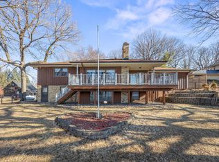 2873 Lakeshore Ave, Maple Plain, MN 55359