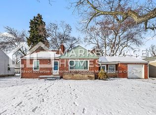 24865 Grove Ave, Eastpointe, MI 48021