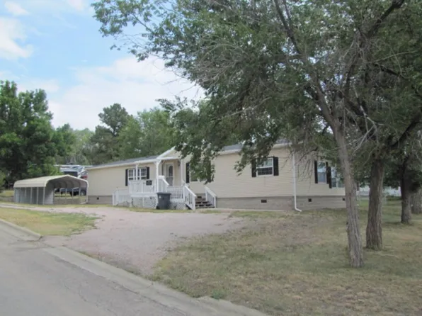 411 Walker Ave, Newcastle, WY 82701