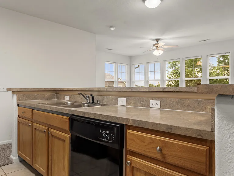 Ironwood Apartments and Townhomes — Photo 35