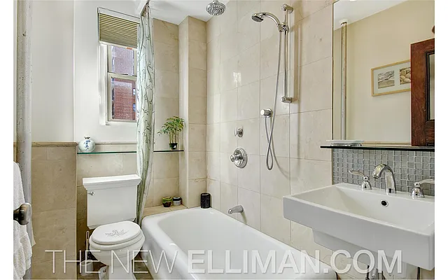 Rented by Douglas Elliman | media 16