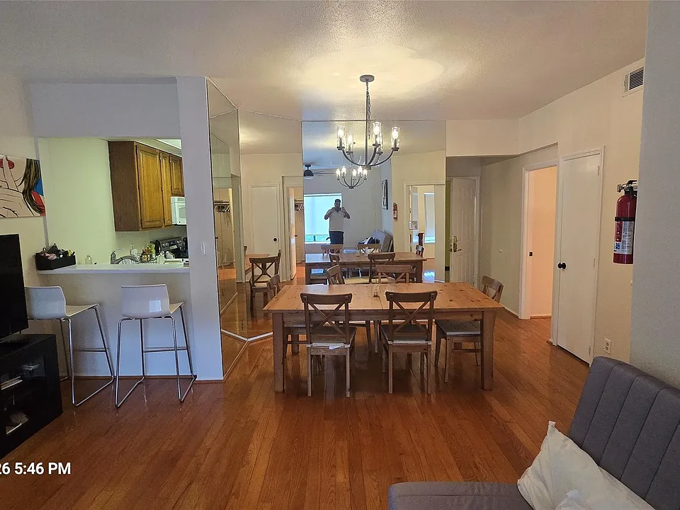 2207 S Braeswood Blvd #43C