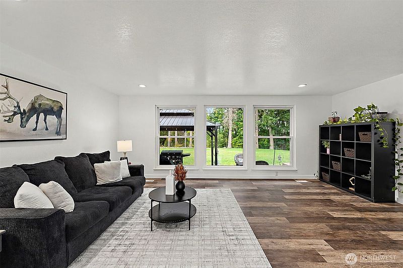 4th image of 11123 SE Shaw Road