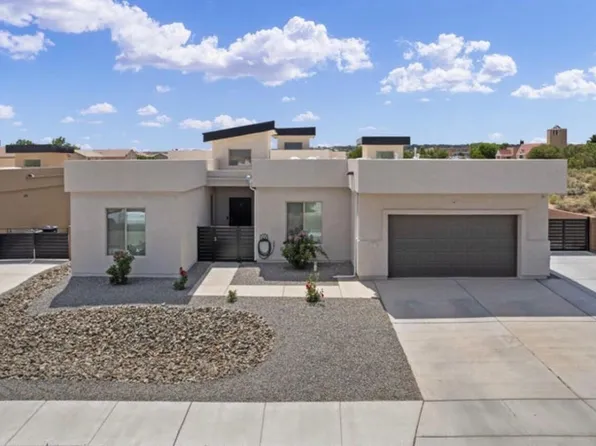 1011 25th St SE, Rio Rancho, NM 87124