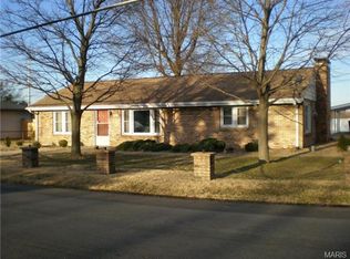 1813 Oak Tree St, Saint Peters, MO 63376