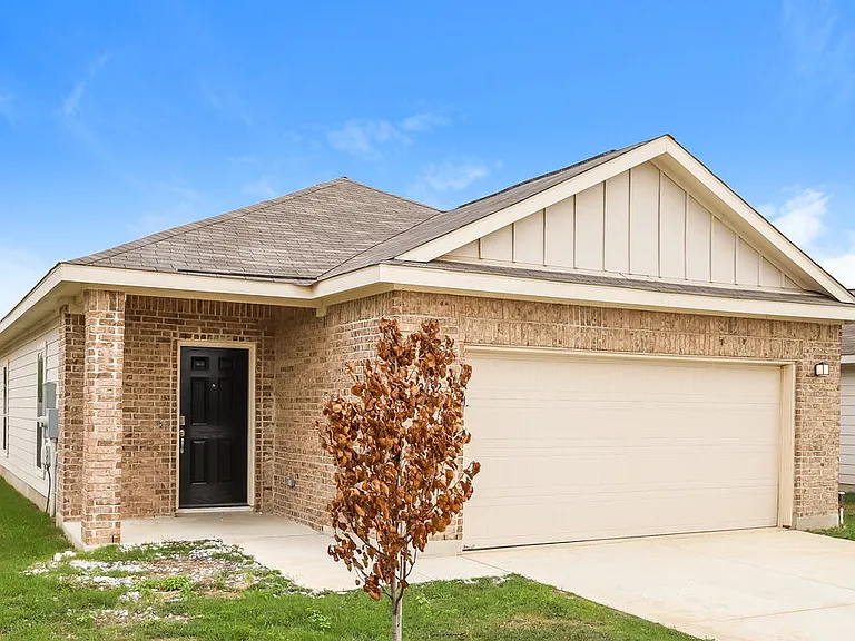 2452 Ranger Pass — Photo 3