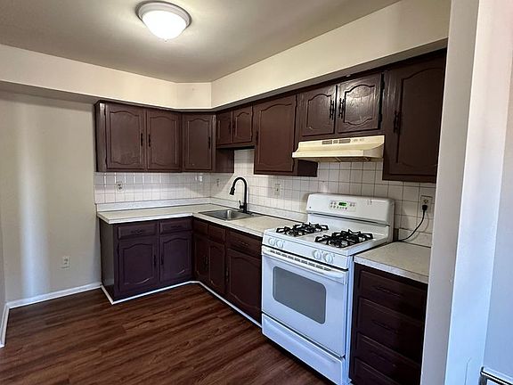 5th image of 6413 Edmund St Unit B