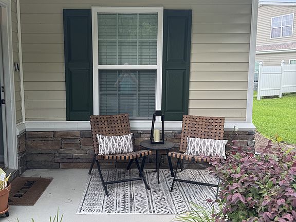 4th image of 123 Travertine Cir