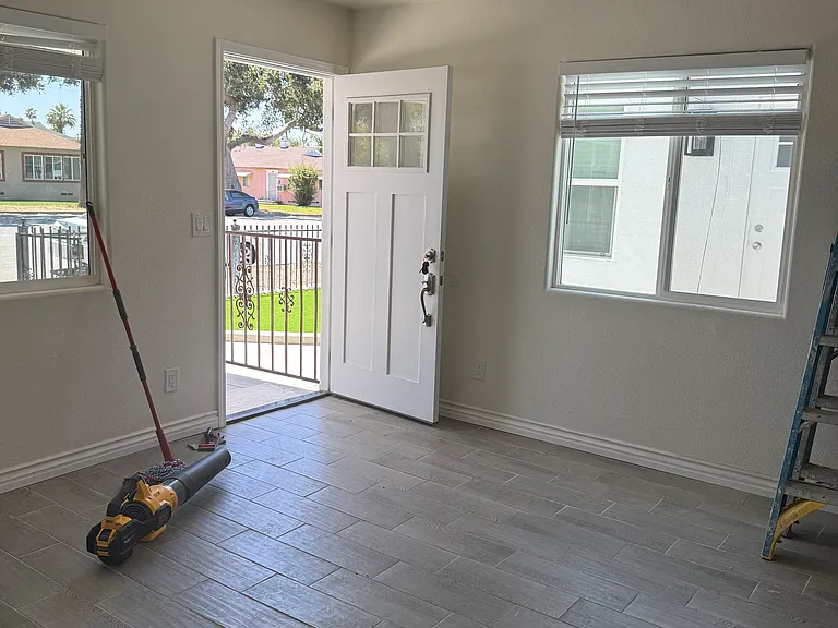 8610 Bennett Ave #2 — Photo 33