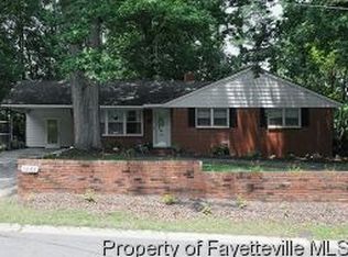 1001 N Hill Rd, Fayetteville, NC 28303