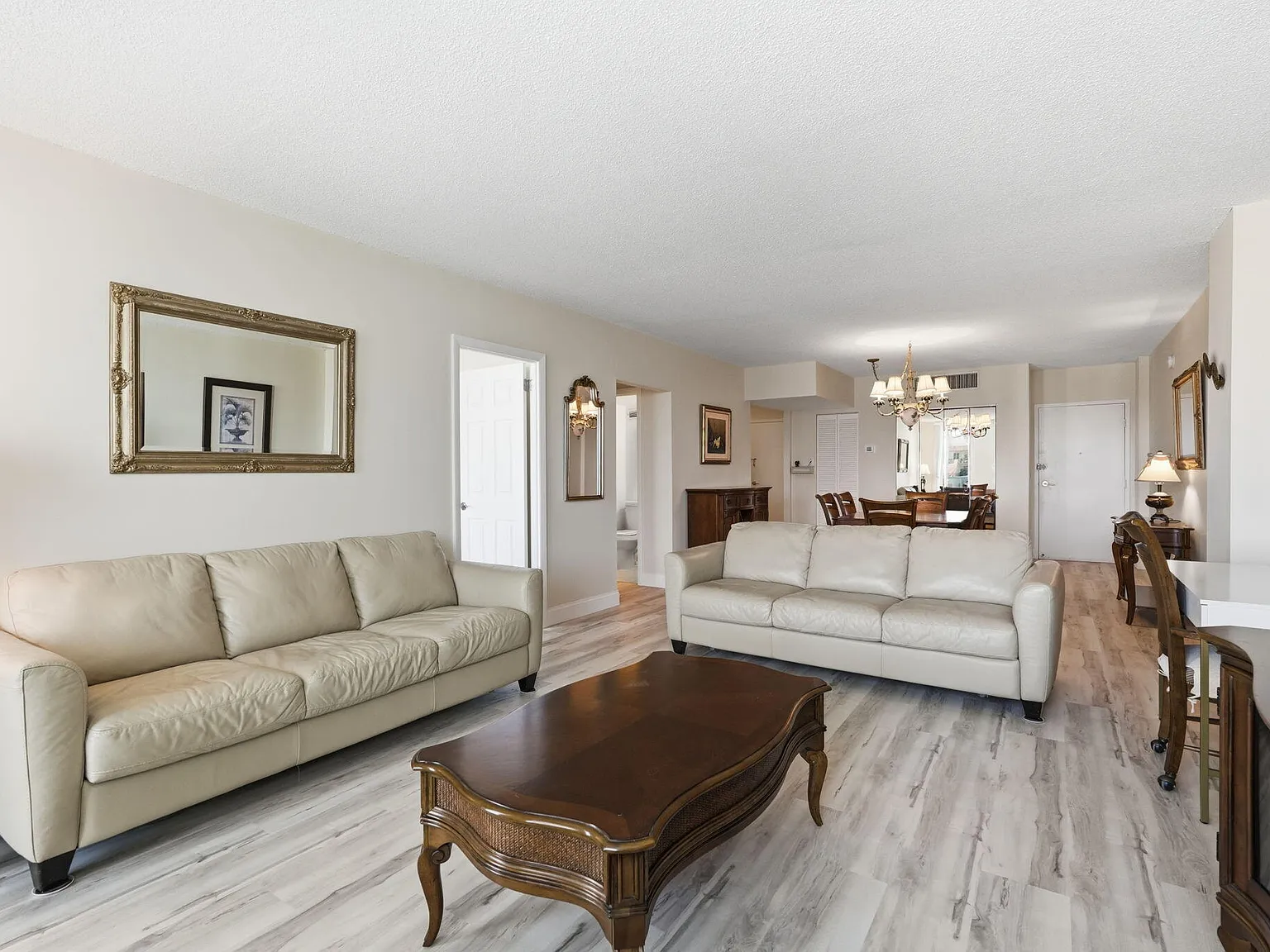 1 bed, 1.5 bath, 1008 sqft, $2,850 — Photo 2
