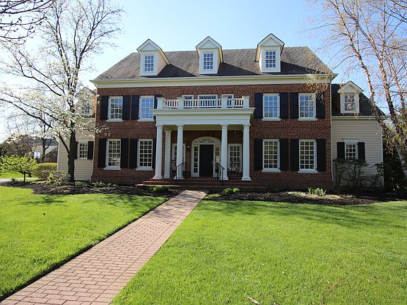 3rd image of 7494 Cummins Ct