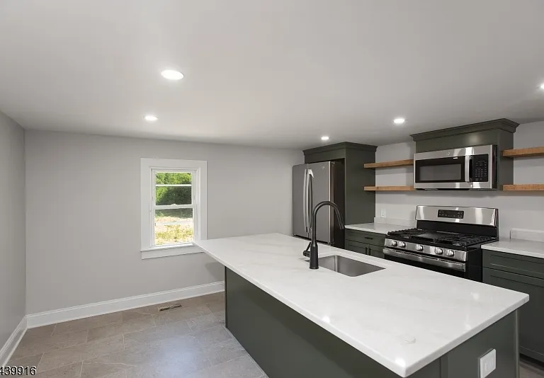 230 Skillmans Ln — Photo 6