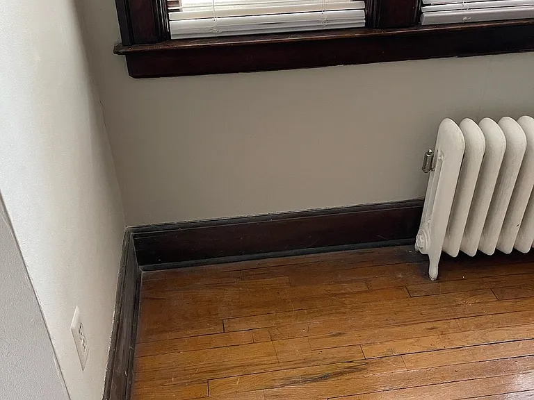 895 Beaconsfield Ave #2N — Photo 7