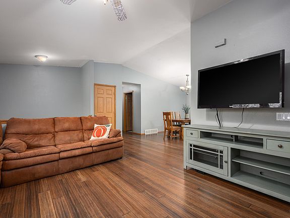 5th image of 15314 640th St