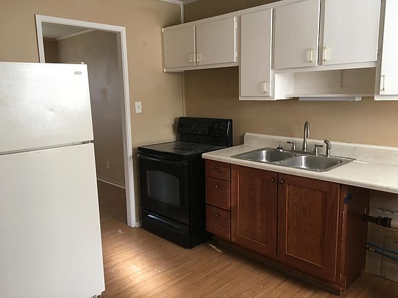 4th image of 7325 E 54th St