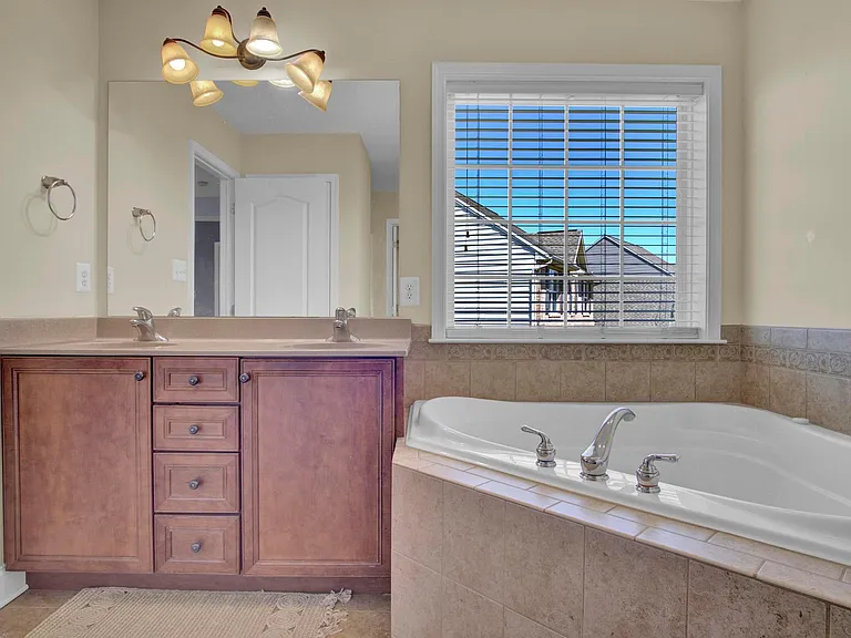 74 Stone Run Dr — Photo 29
