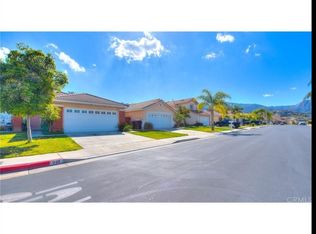 910 Naples Dr, Corona, CA 92882