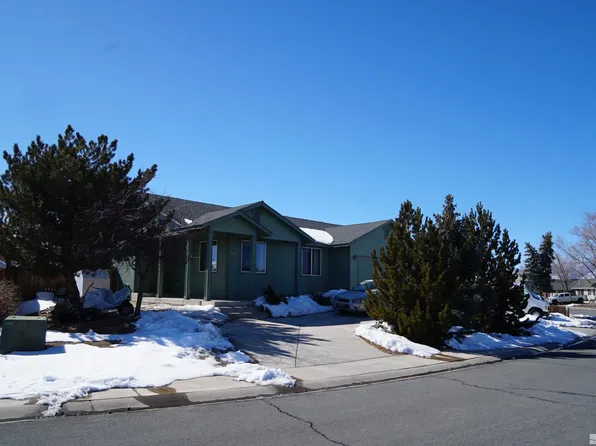 1463 Angora Dr, Gardnerville, NV 89460