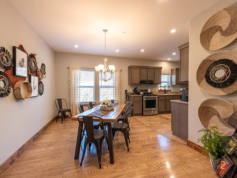 313 Vasquez Rd — Photo 14
