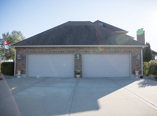 12300 Summersette Rd, Liberty, MO 64068