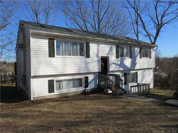 16 Pleasant View Avenue, Waterbury, CT 06705