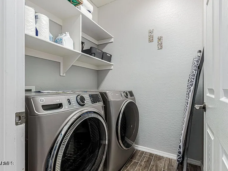 4337 E Vaughn Ave — Photo 21
