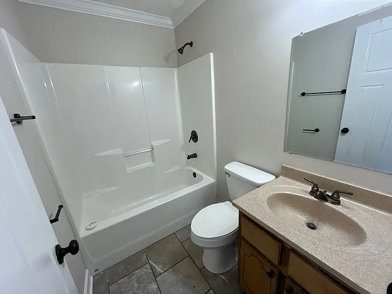 208 Prospect Ave #3 — Photo 6