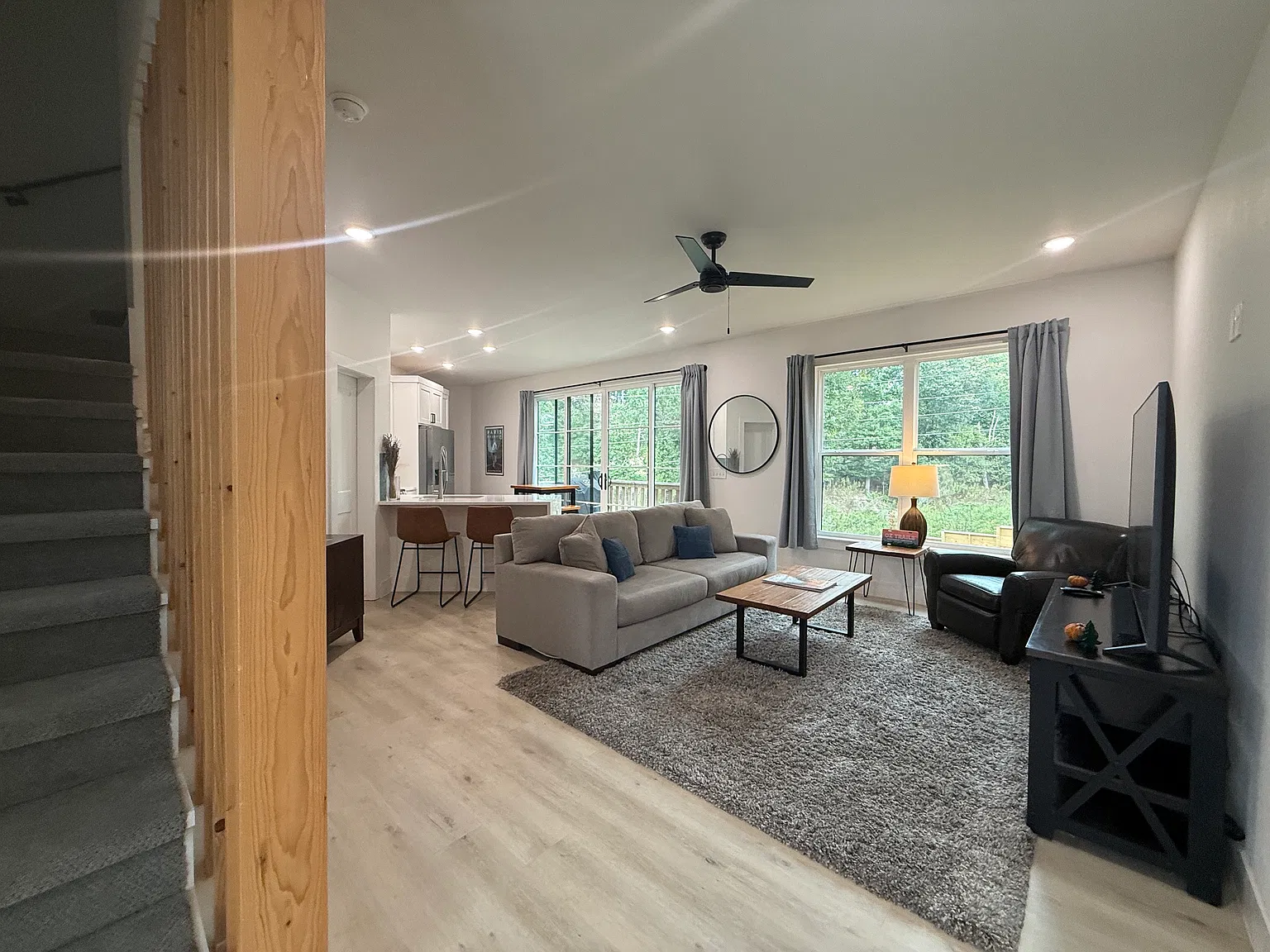 2 bed, 2.5 bath, 1405 sqft, $2,375 — Photo 3