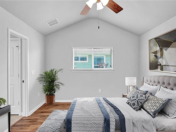 5th image of 18333 Tallgrass Prairie Dr