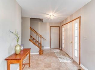 1455 Iris Ave, Carol Stream, IL 60188