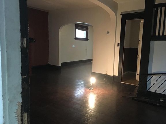 5th image of 87 Elmer Ave