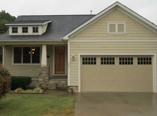 195 Bridges Farm Rd, Mooresville, NC 28117