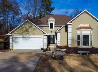 301 Oak Ter, Alpharetta, GA
