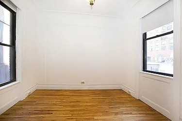 Rented by Barkoff Residential 