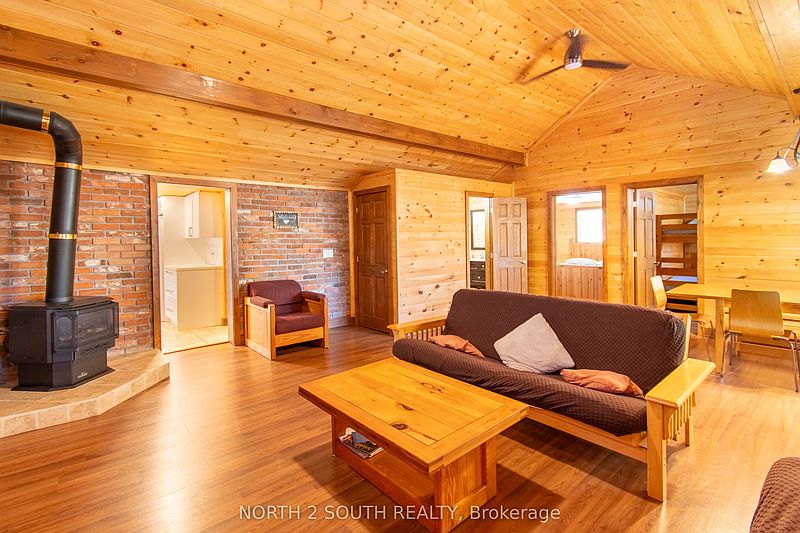 Wasaga Beach House for rent - 3 Bedrooms — photo 14